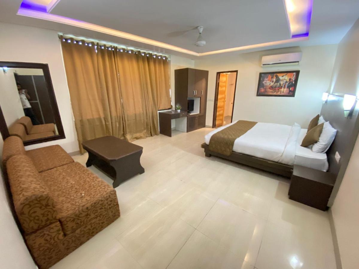 Airport Hotel Vishal Residency Neu-Delhi Exterior foto