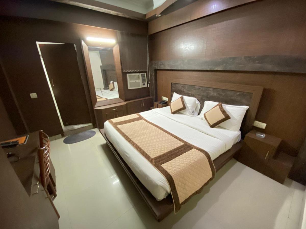 Airport Hotel Vishal Residency Neu-Delhi Exterior foto
