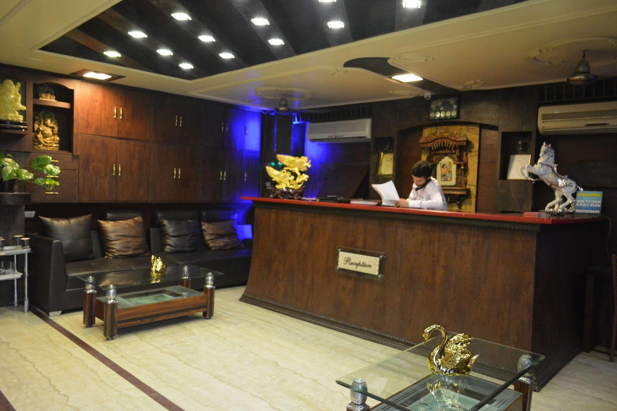 Airport Hotel Vishal Residency Neu-Delhi Exterior foto